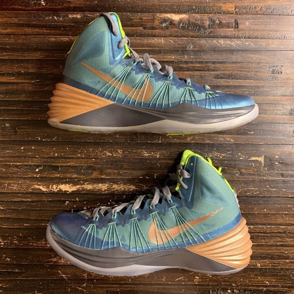 Nike Hyperdunk 2013 - Kyrie Irving Australia PE - Sz 9 - Men's - 599537 304 - Picture 2 of 7